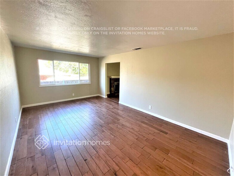 Building Photo - 8821 Fair Oaks Blvd