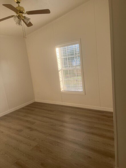 Building Photo - 4620 Hunting Lodge Dr