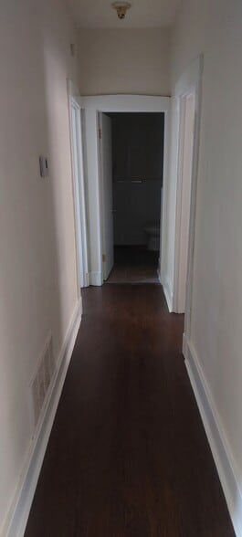 Building Photo - 1530 Waverly Ave