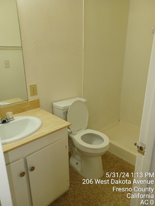 Building Photo - 212 W Dakota Ave