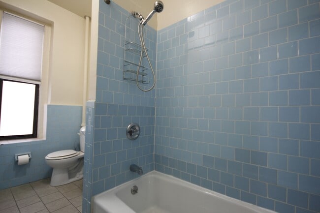 Building Photo - 55 Tiemann Pl