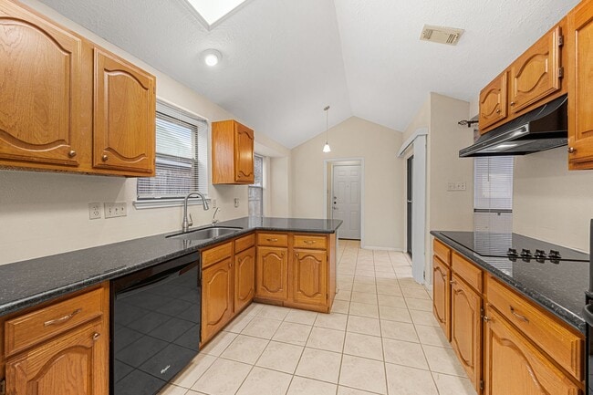 Building Photo - 2122 Echo Ridge