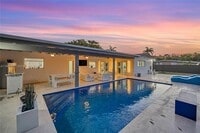 Building Photo - 8501 SW 142nd St