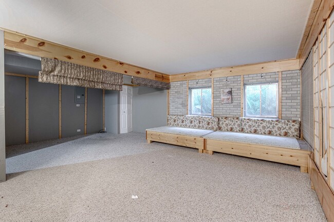 Building Photo - 1655 Windward Ct