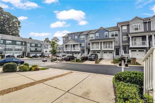 Building Photo - 3014 Liberty Way NW