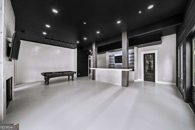 Building Photo - 3040 Wallace Cir SE