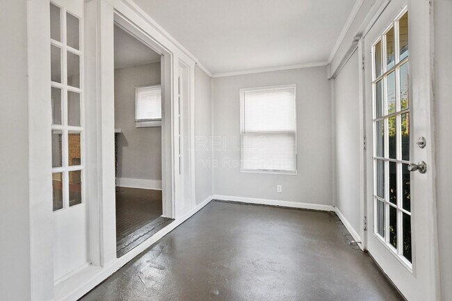 Building Photo - 4116 Larkwood Ave