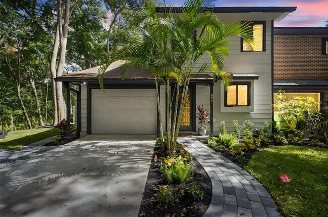 Primary Photo - 805 N Clake Ave