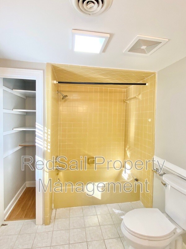 Building Photo - 801 Wormley Creek Dr