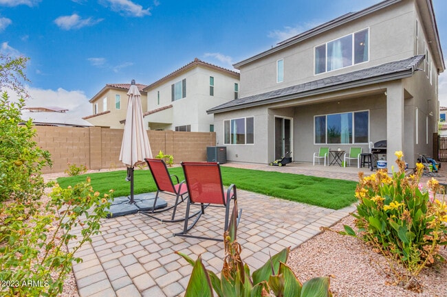 Building Photo - 7322 W Phelps Rd