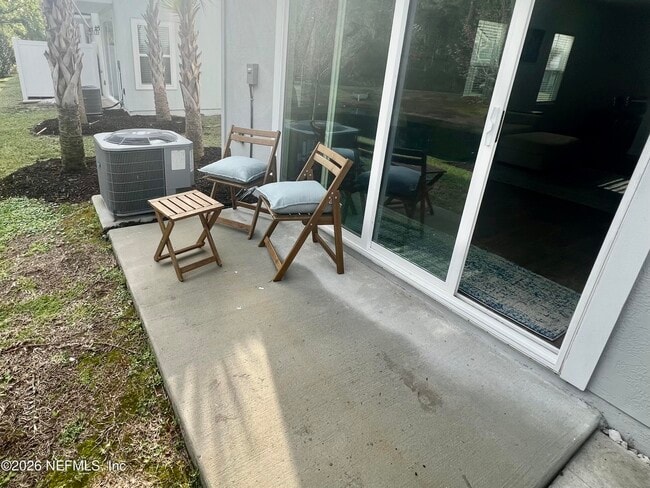 Building Photo - 656 Celtic dr