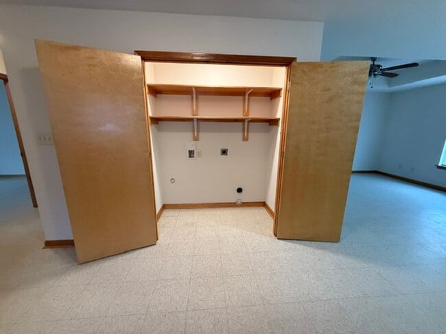 Building Photo - 2208 N Malcolm St