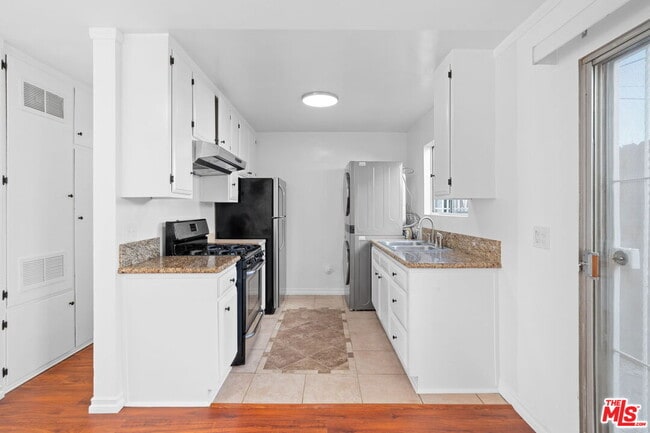 Building Photo - 2109 S Marvin Ave