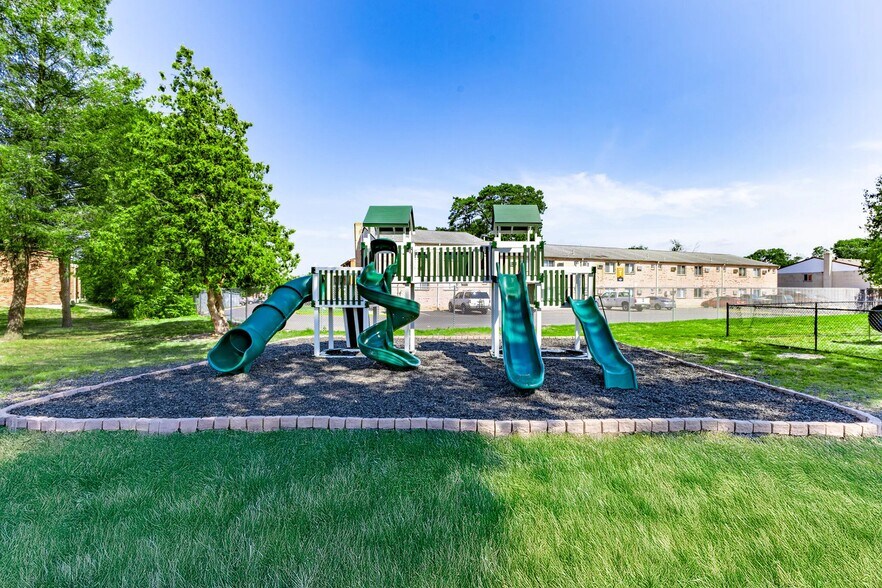 Building Photo - 101 E Gibbsboro Rd