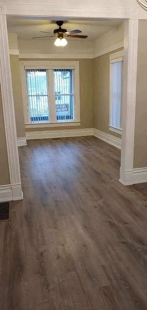 Building Photo - Cute Single Family Home