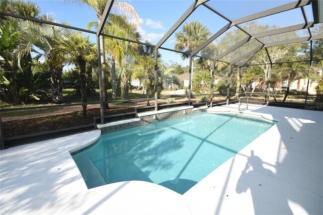 Building Photo - 17 Oasis Cir