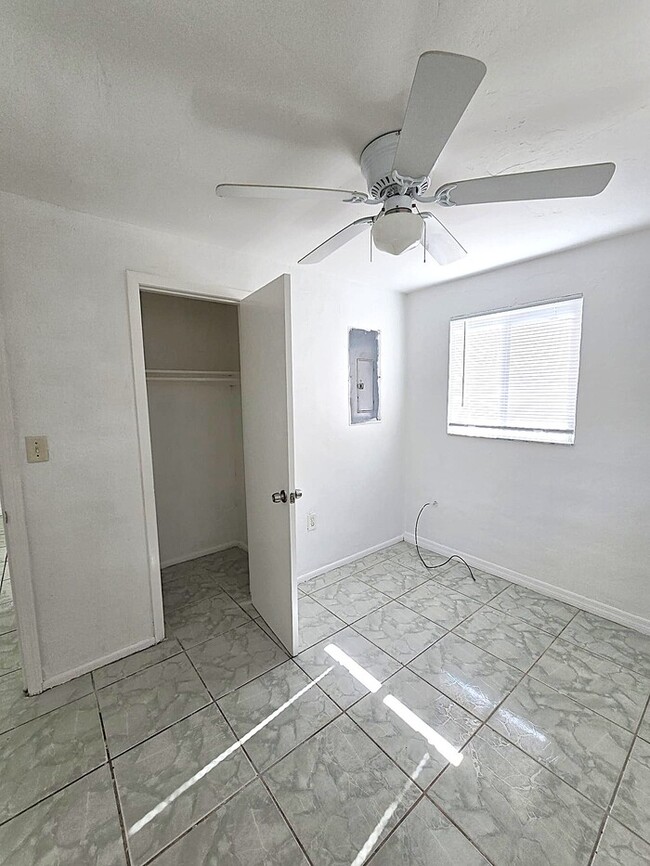 Building Photo - 3135 Blount St