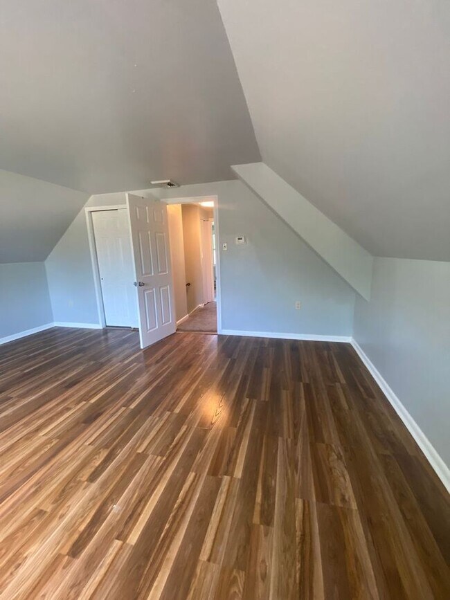 Building Photo - Welcome Home