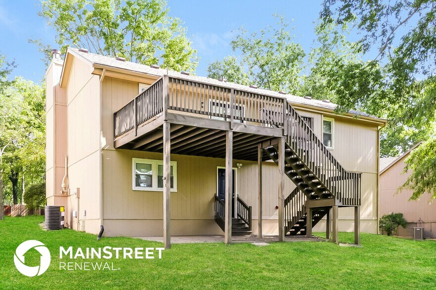 Building Photo - 1321 NE Quail Walk Dr