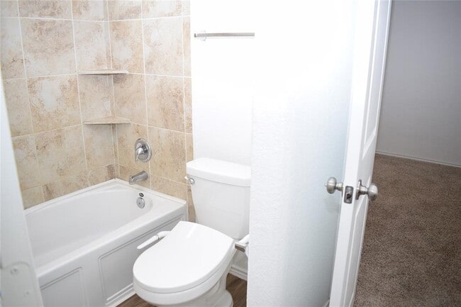 Building Photo - 5808 Bianca Dr