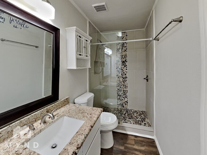 Building Photo - 612 S Rough Creek Ct