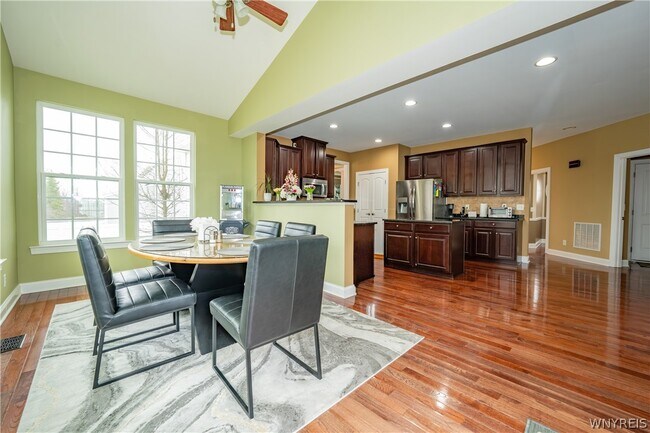 Building Photo - 5024 Woodway Ct