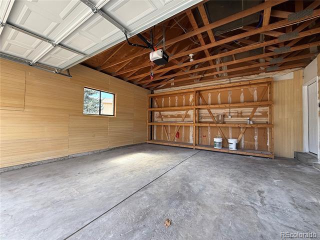 Building Photo - 243 Vance St