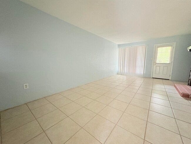 Building Photo - 1007 Sutor Rd