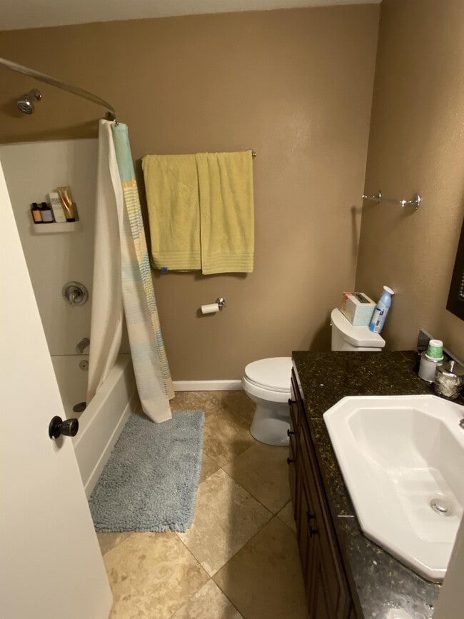 Building Photo - 3982 Valeta St