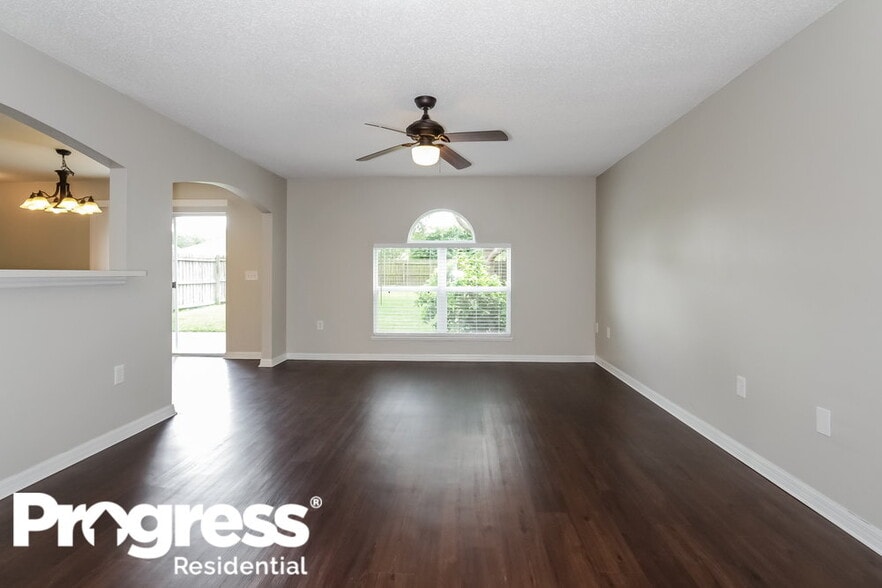 Building Photo - 13518 Padron Ct
