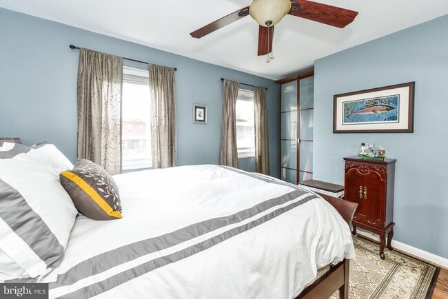 Building Photo - 629 S Henry St