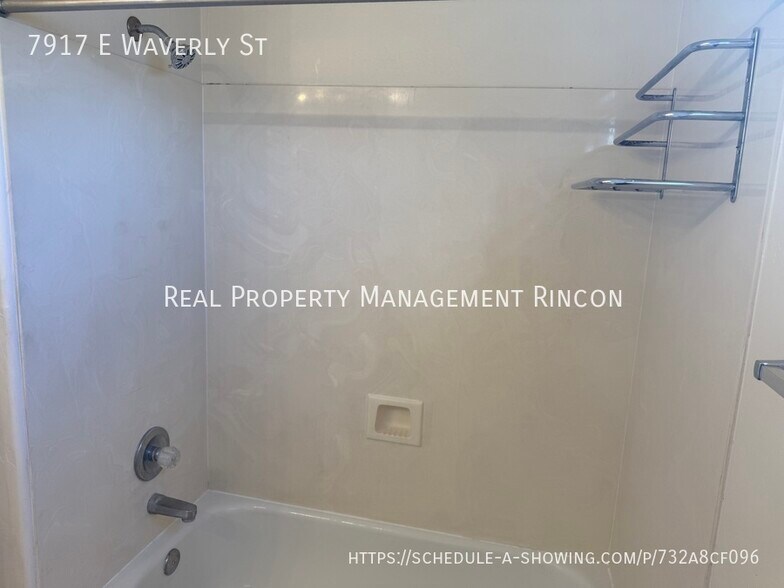 Building Photo - 7917 E Waverly St