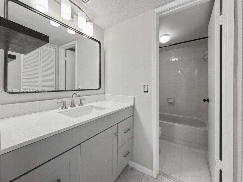 Building Photo - 9140 SW 123rd Ct