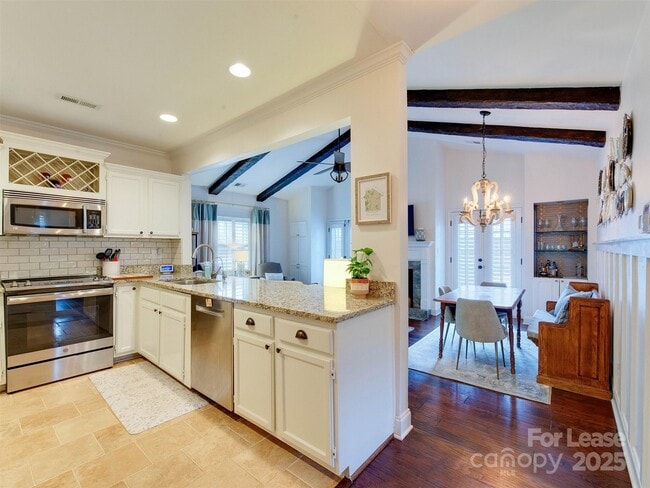 Building Photo - 3806 Selwyn Farms Ln