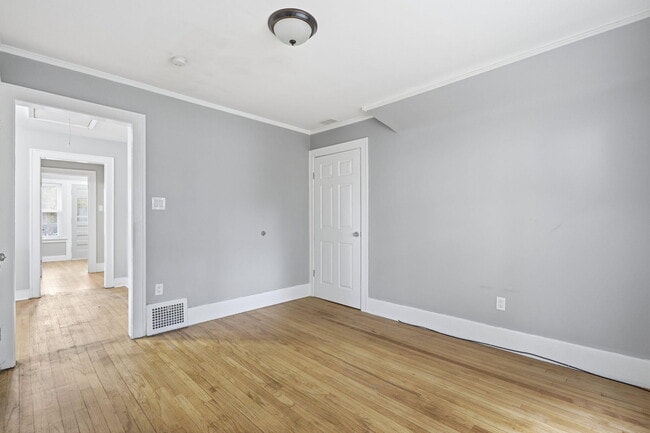 Building Photo - 1838 Markese Ave