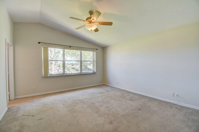 Building Photo - 6414 Park Lake Cir