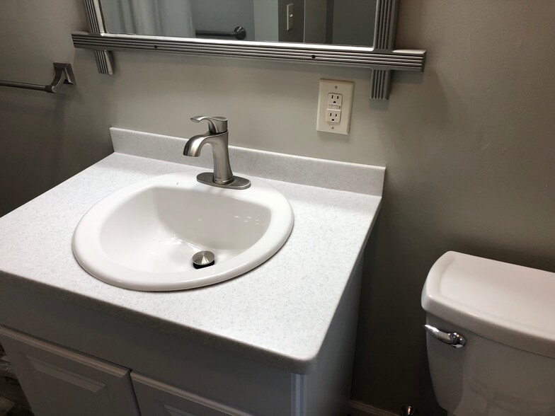 Newer bathroom - 396 Autumnwood Dr