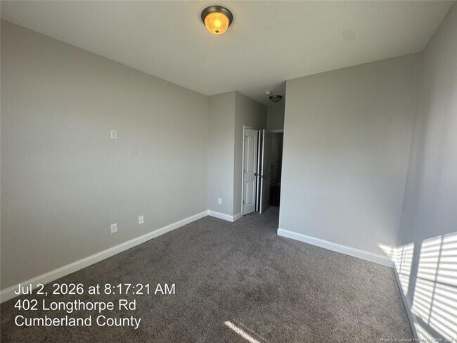 Building Photo - 402 Longthorpe Rd