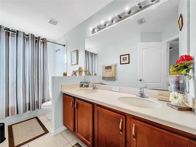 Building Photo - SECTION8 VOUCHER ACCEPTED! Stunning Home at Bay Cedar Ave! 4bed | 3bath