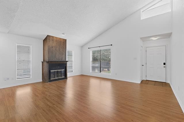 Building Photo - 635 Haines Ave