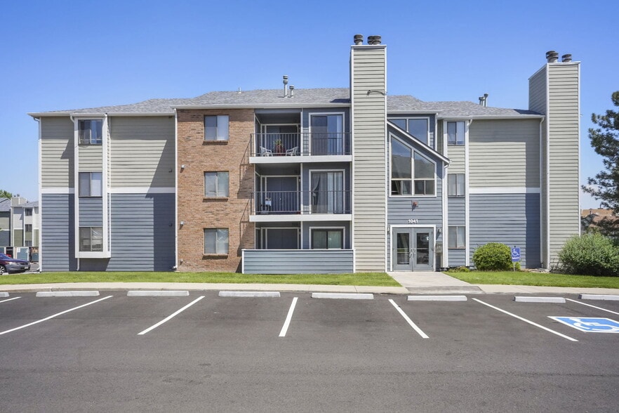 Our Apartments Exterior Buildings at Horizon East Apartments in Aurora, Colorado - Horizon East Apartments