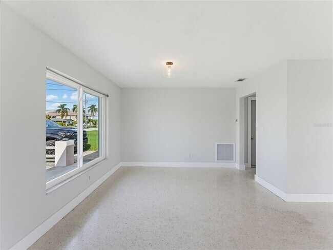 Building Photo - 4044 Headsail Dr