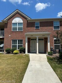 Building Photo - 28289 S Pointe Ln