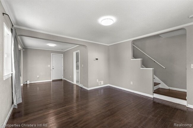 Building Photo - 10842 Nottingham Rd