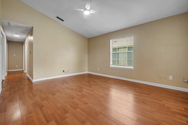 Building Photo - 726 Wies St