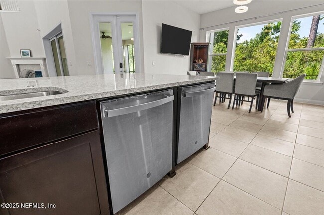 Building Photo - 2904 Marmaris Dr