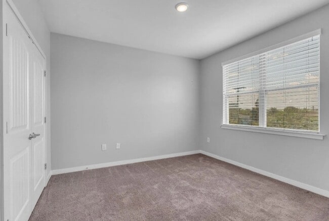 Building Photo - 1118 Litton Ave