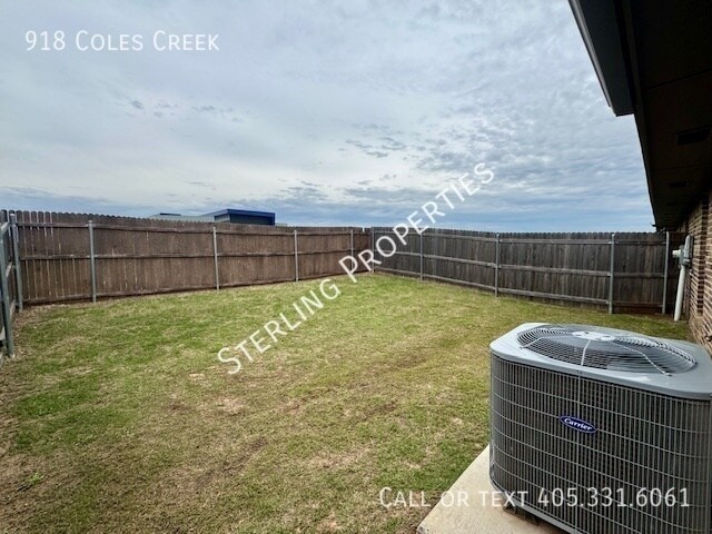 Building Photo - 918 Coles Creek