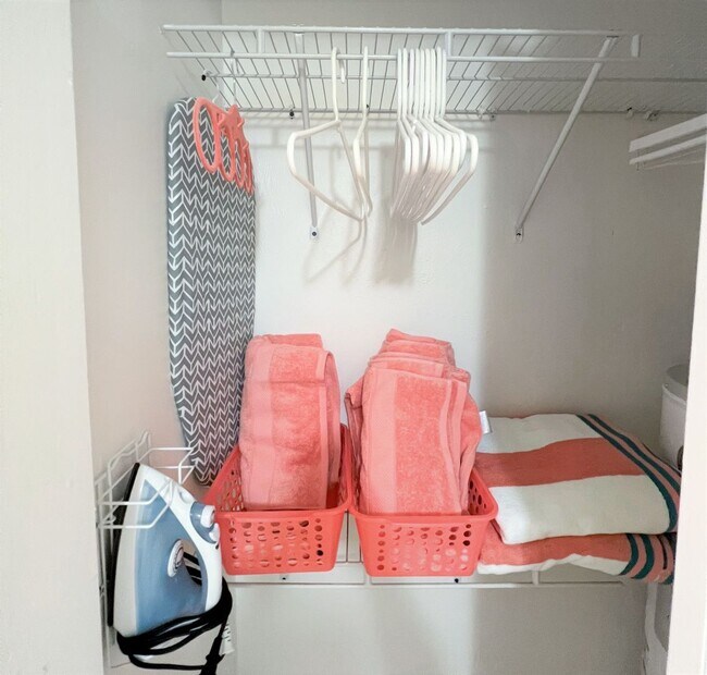 Building Photo - 6 Palmetto Dr