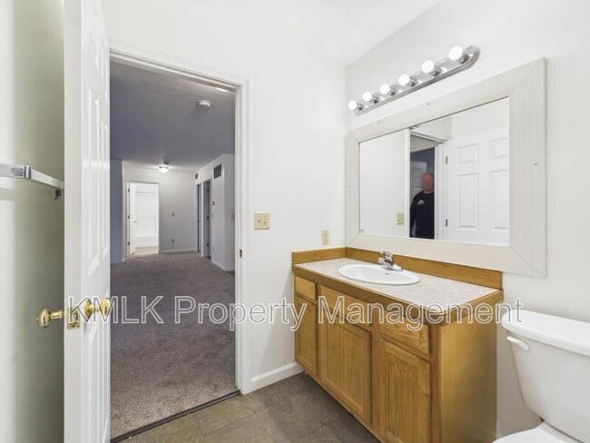 Building Photo - 288 Cross St